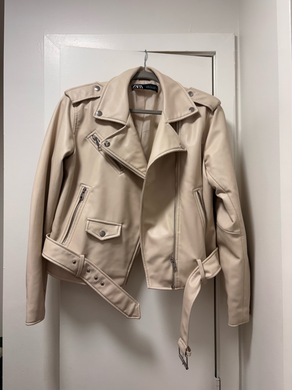 Zara Women's Cream Faux Leather Moto Biker Jacket